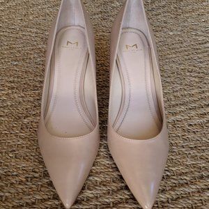 Marc Fisher Size 7M Beige/Nude Block Heel